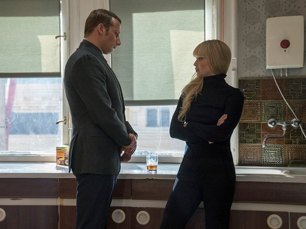 فيلم Red sparrow... هل تخطى أناقة جنيفير لورنس وجمالها؟